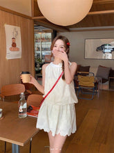 Load image into Gallery viewer, Maddie eyelet set
