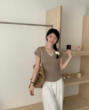 Load image into Gallery viewer, Martha cotton top
