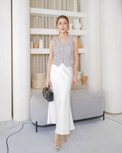 Load image into Gallery viewer, Suzy Satin Skirt
