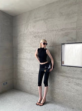 Load image into Gallery viewer, Elisse capri pants
