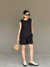 Load image into Gallery viewer, Austin eyelet set
