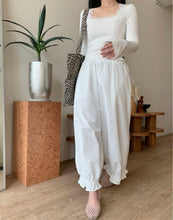 Load image into Gallery viewer, Seann ruffled pants
