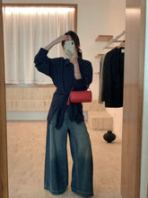 Load image into Gallery viewer, Kate collared top

