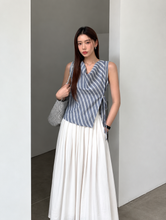 Load image into Gallery viewer, Olivia sleeveless top
