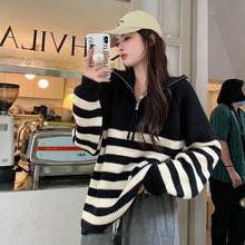 Load image into Gallery viewer, Solenn Sweater
