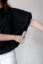 Load image into Gallery viewer, Fuji collared top

