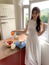 Load image into Gallery viewer, Julia dress
