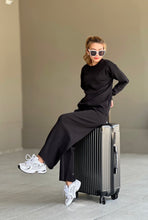 Load image into Gallery viewer, Munich soft knit set
