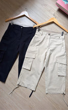 Load image into Gallery viewer, Emily cargo capri pants
