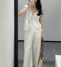 Load image into Gallery viewer, Carissa eyelet top

