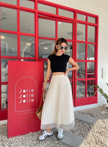 Roxie pleated skirt