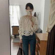 Load image into Gallery viewer, Luke eyelet top
