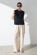 Load image into Gallery viewer, Simone lace top
