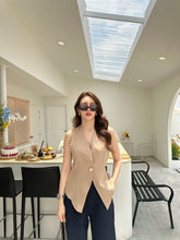 Load image into Gallery viewer, Scott top
