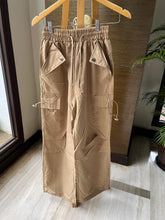 Load image into Gallery viewer, Sylvia Cargo Pants
