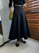 Load image into Gallery viewer, Tammy skirt
