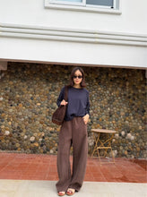 Load image into Gallery viewer, Anita barrel pants
