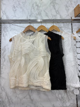 Load image into Gallery viewer, Simone lace top
