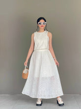 Load image into Gallery viewer, Madison eyelet set
