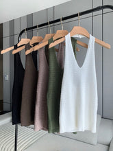Load image into Gallery viewer, Alyssa halter top
