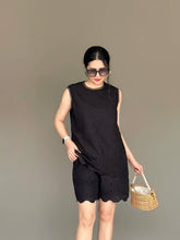Load image into Gallery viewer, Austin eyelet set

