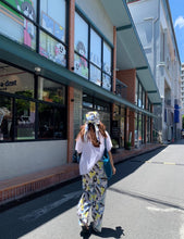 Load image into Gallery viewer, Danie linen pants
