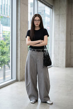 Load image into Gallery viewer, Jasmine balloon pants
