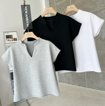 Load image into Gallery viewer, Warner cotton top

