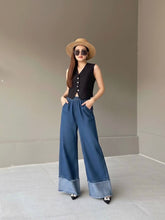 Load image into Gallery viewer, Jessie wide legged pants
