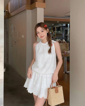 Load image into Gallery viewer, Maddie eyelet set
