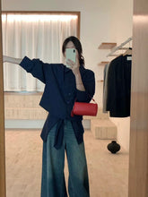 Load image into Gallery viewer, Kate collared top

