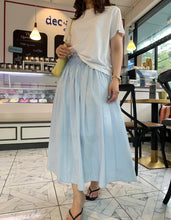 Load image into Gallery viewer, Austin skirt
