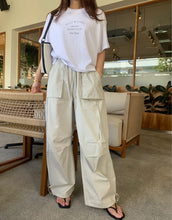 Load image into Gallery viewer, Blake cargo pants
