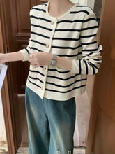 Load image into Gallery viewer, Kevin cardigan
