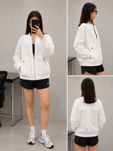 Load image into Gallery viewer, Kaitlyn Jacket
