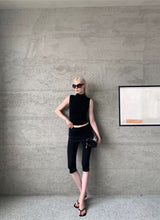 Load image into Gallery viewer, Elisse capri pants
