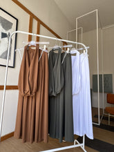 Load image into Gallery viewer, Agnes halter set

