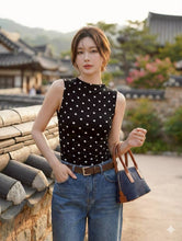 Load image into Gallery viewer, Donna polka dot top
