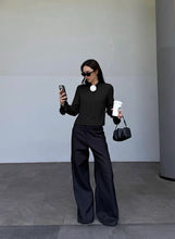 Load image into Gallery viewer, Joan collared top
