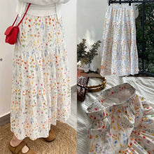 Load image into Gallery viewer, Erin floral skirt
