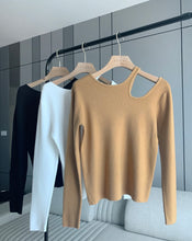 Load image into Gallery viewer, Shirley cut out top
