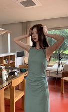 Load image into Gallery viewer, Harry dress
