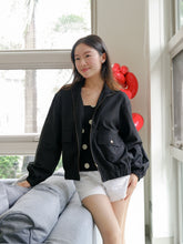 Load image into Gallery viewer, Kaitlyn Jacket
