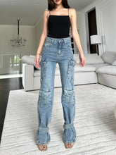 Load image into Gallery viewer, Anthony Cargo Jeans
