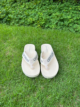 Load image into Gallery viewer, Gentlewoman Fit flops
