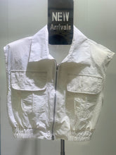 Load image into Gallery viewer, Dino semi cropped top
