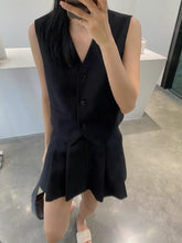Load image into Gallery viewer, Romy Vest Set
