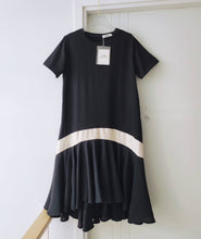 Load image into Gallery viewer, Sharlene Dress
