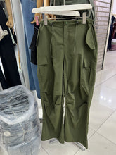 Load image into Gallery viewer, Missy Cargo Pants
