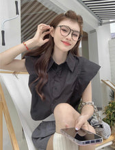 Load image into Gallery viewer, Joyce semi cropped top
